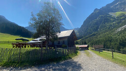 Einkehr in der oberen Wiesalpe | © Kleinwalsertal Tourismus eGen