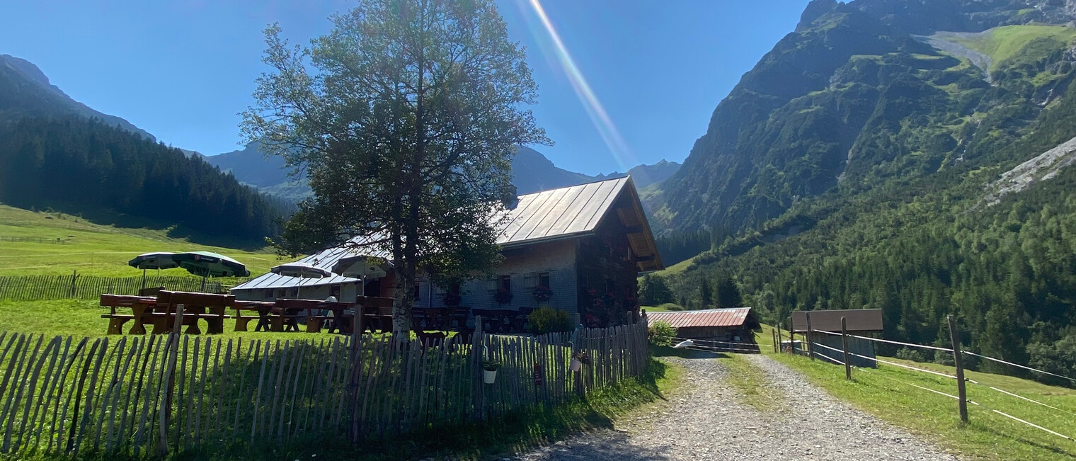 Einkehr in der oberen Wiesalpe | © Kleinwalsertal Tourismus eGen
