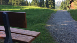 Schotterweg in die Au | © Kleinwalsertal Tourismus eGen
