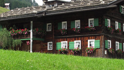 Altes Walserhaus | © Kleinwalsertal Tourismus eGen | Fotograf: @Stefan Heim Altes Walserhaus | © Kleinwalsertal Tourismus eGen | Fotograf: @Stefan Heim