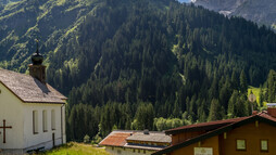Kirche St. Martin in Baad | © Kleinwalsertal Tourismus eGen Kirche St. Martin in Baad | © Kleinwalsertal Tourismus eGen