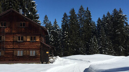 Holzhütte bei der Naturbrücke | © Kleinwalsertal Tourismus eGen