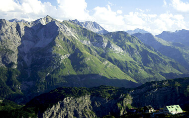 Bergpanorama um die Mindelheimer Hütte | © Kleinwalsertal Tourismus