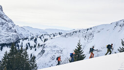 Skitour im Duratal | © Kleinwalsertal Tourismus eGen | @Fotograf: Urs Golling Skitour im Duratal | © Kleinwalsertal Tourismus eGen | @Fotograf: Urs Golling