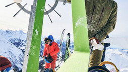 Skitour im Kleinwalsertal | © Kleinwalsertal Tourismus eGen | @Fotograf: Urs Golling Skitour im Kleinwalsertal | © Kleinwalsertal Tourismus eGen | @Fotograf: Urs Golling