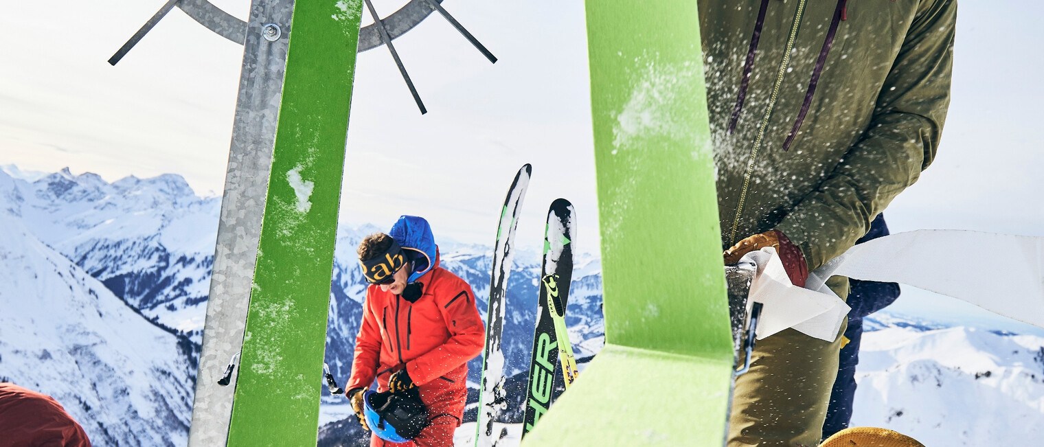 Skitour im Kleinwalsertal | © Kleinwalsertal Tourismus eGen | @Fotograf: Urs Golling Skitour im Kleinwalsertal | © Kleinwalsertal Tourismus eGen | @Fotograf: Urs Golling