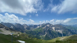 Über die Kuhgehrenspitze | © Kleinwalsertal Tourismus eGen | Fotograf @Agnes Weber