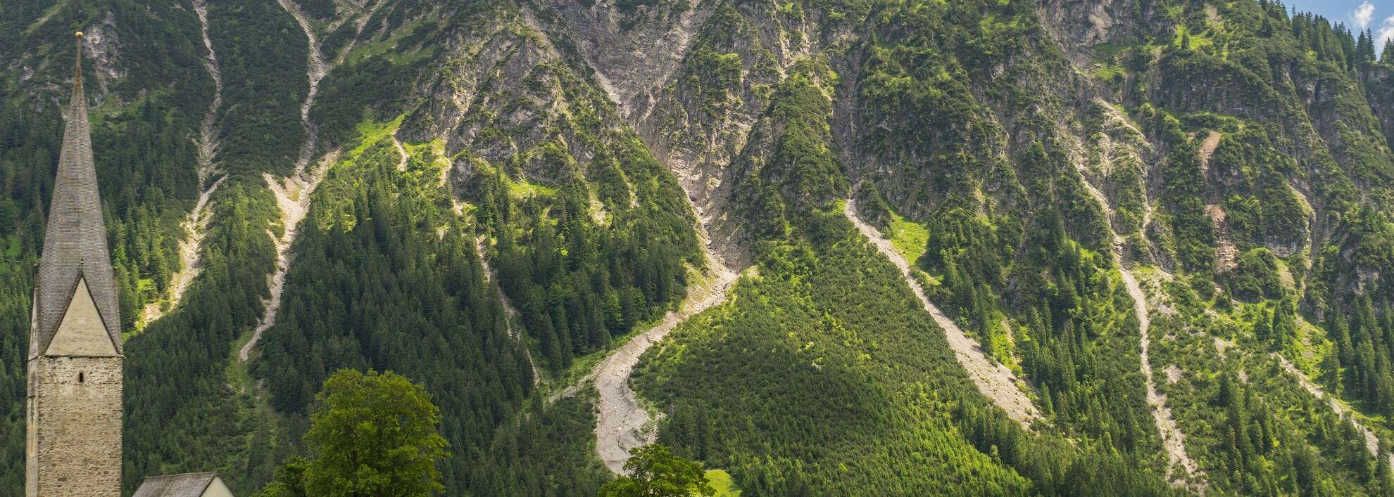 Blick auf Mittelberg | © Kleinwalsertal Tourismus eGen Blick auf Mittelberg | © Kleinwalsertal Tourismus eGen