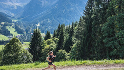 Trailrunning am Rohrweg | © Kleinwalsertal Tourismus eGen | Fotograf: Dominik Berchtold