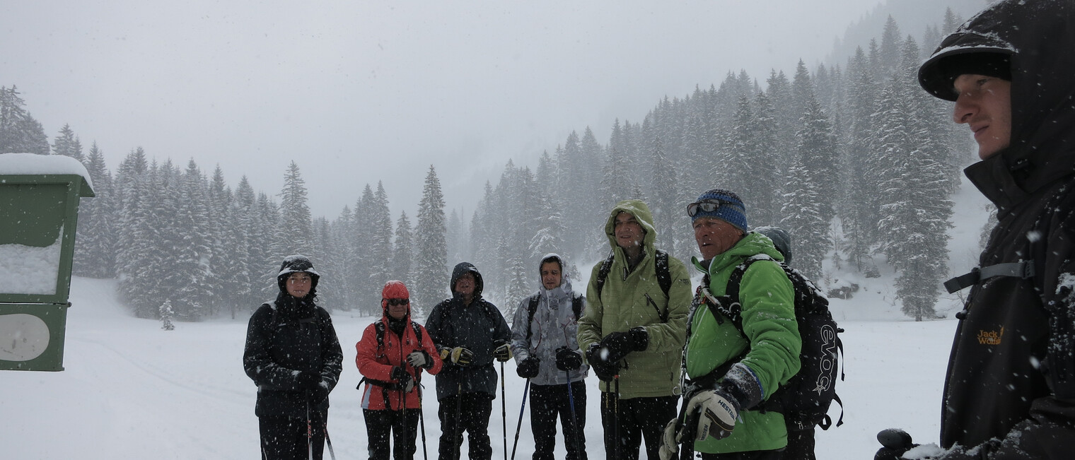 Geführte Wandergruppe | © Kleinwalsertal Tourismus eGen | Fotograf: Antje Pabst Geführte Wandergruppe | © Kleinwalsertal Tourismus eGen | Fotograf: Antje Pabst