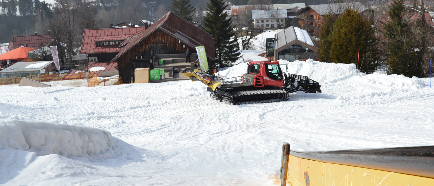 Pistenraupe im Crystal Ground | © Kleinwalsertal Tourismus eGen Pistenraupe im Crystal Ground | © Kleinwalsertal Tourismus eGen