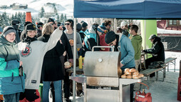 Grill and Chill | © Kleinwalsertal Tourismus eGen | Fotograf: Mariell Vikkisk Grill and Chill | © Kleinwalsertal Tourismus eGen | Fotograf: Mariell Vikkisk