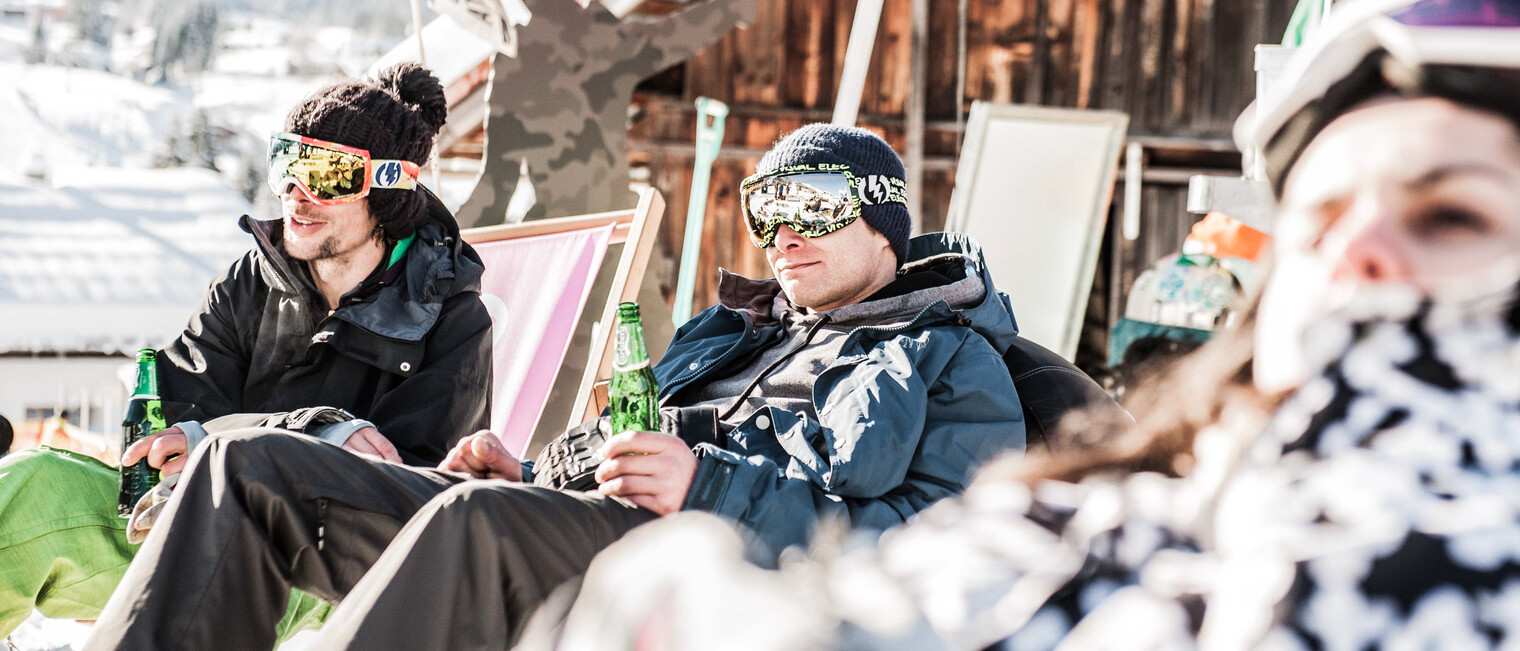 Chillen im Liegestuhl | © Kleinwalsertal Tourismus eGen | Fotograf: Mariell Vikkisk Chillen im Liegestuhl | © Kleinwalsertal Tourismus eGen | Fotograf: Mariell Vikkisk