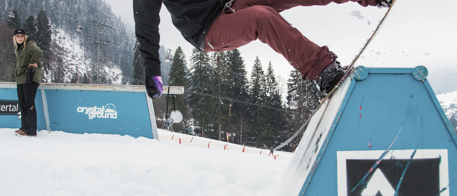 Freestyle - Snowboarden | © Kleinwalsertal Tourismus eGen | Fotograf: Mariell Vikkisk Freestyle - Snowboarden | © Kleinwalsertal Tourismus eGen | Fotograf: Mariell Vikkisk