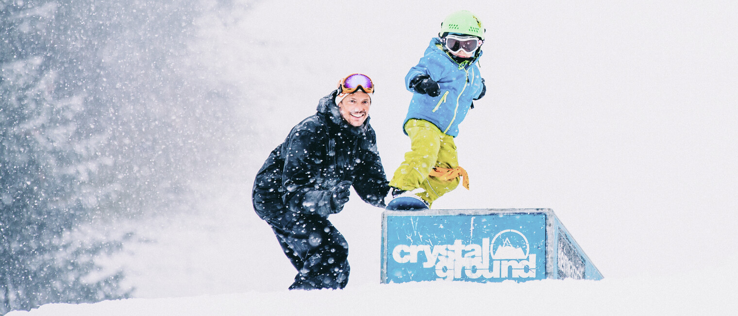Kinder im Crystal Ground | © Kleinwalsertal Tourismus eGen | Fotograf: Mariell Vikkisk Kinder im Crystal Ground | © Kleinwalsertal Tourismus eGen | Fotograf: Mariell Vikkisk