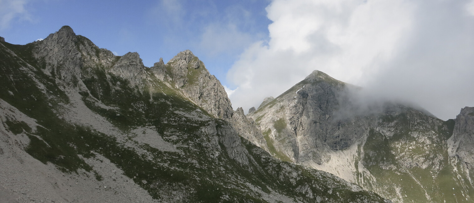 Hochgebirge im Kleinwalsertal | © Kleinwalsertal Tourismus eGen | Fotograf: Antje Pabst Hochgebirge im Kleinwalsertal | © Kleinwalsertal Tourismus eGen | Fotograf: Antje Pabst