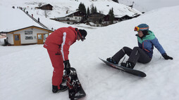Snowboardkurs für Anfänger | © Kleinwalsertal Tourismus eGen Snowboardkurs für Anfänger | © Kleinwalsertal Tourismus eGen