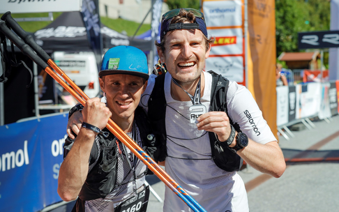 David Kögler und Daniel Jochum im Ziel des RUN2 2021 | © PLAN B event company GmbH | Fotograf: Andi Frank