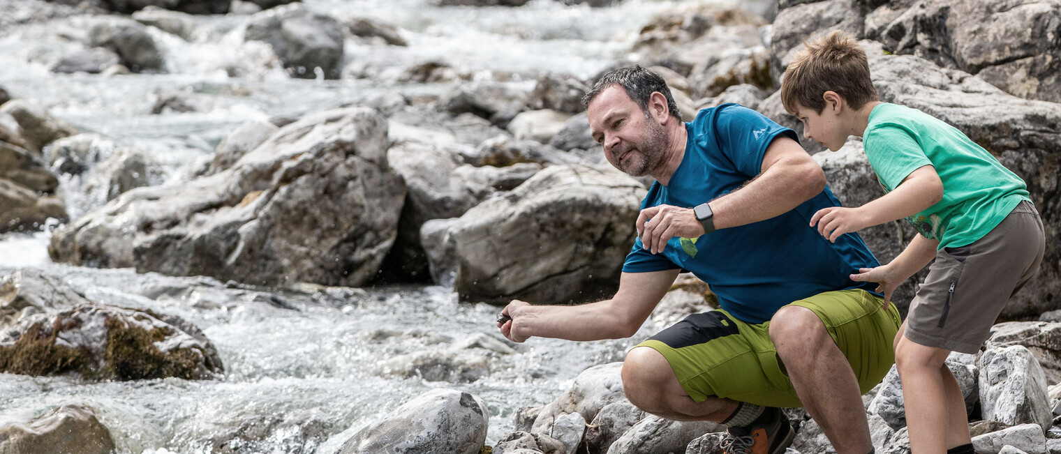 Familienwanderung Gemsteltal | © Kleinwalsertal Tourismus eGen | Fotograf: Bastian Morell