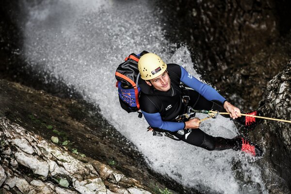Canyoning Erlebnis mit der Bergschule Kleinwalsertal | © Kleinwalsertal Tourismus eGen | Fotograf: Dominik Berchtold