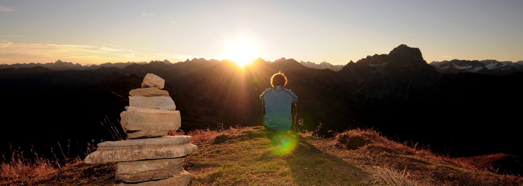 Sonnenaufgang Grünhorn | © Kleinwalsertal Tourismus eGen | Fotograf: Dominik Berchtold Sonnenaufgang Grünhorn | © Kleinwalsertal Tourismus eGen | Fotograf: Dominik Berchtold