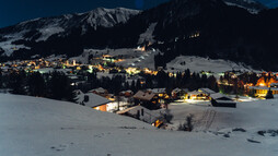 Bergsilvester Kleinwalsertal | © Kleinwalsertal Tourismus eGen | Fotograf: Moritz Hübner Bergsilvester Kleinwalsertal | © Kleinwalsertal Tourismus eGen | Fotograf: Moritz Hübner