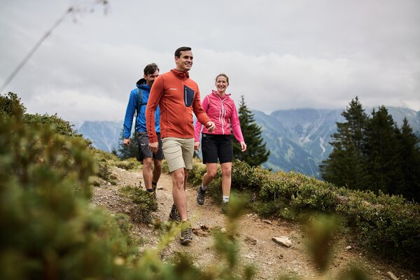 Herbstwandern im Kleinwalsertal | © Kleinwalsertal Tourismus | Fotograf: Oliver Farys