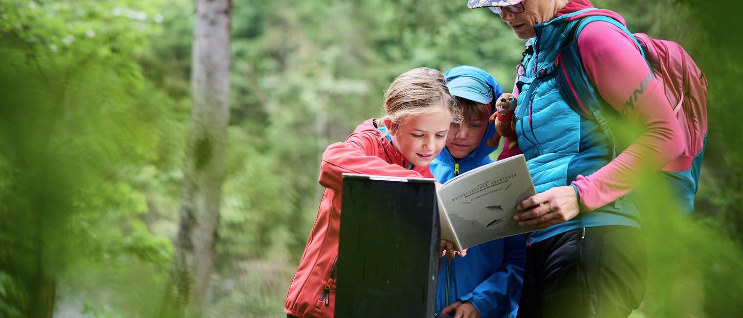 Naturforscherabenteuer Schwarzwasserbach | © Kleinwalsertal Tourismus | Fotograf: Oliver Farys