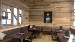Restaurant Tafel Zunder Ifen Skigebiet | © Oberstdorf Kleinwalsertal Bergbahnen | Fotograf: Jennifer Tautz Restaurant Tafel Zunder Ifen Skigebiet | © Oberstdorf Kleinwalsertal Bergbahnen | Fotograf: Jennifer Tautz