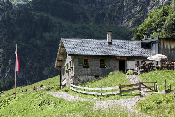 Bernhard's Gemstelhütte | © Kleinwalsertal Tourismus eGen | Fotograf: Frank Drechsel