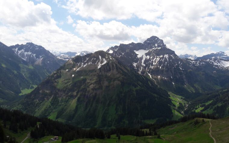 Über die Ochsenhofer Köpfe | © Kleinwalsertal Tourismus eGen